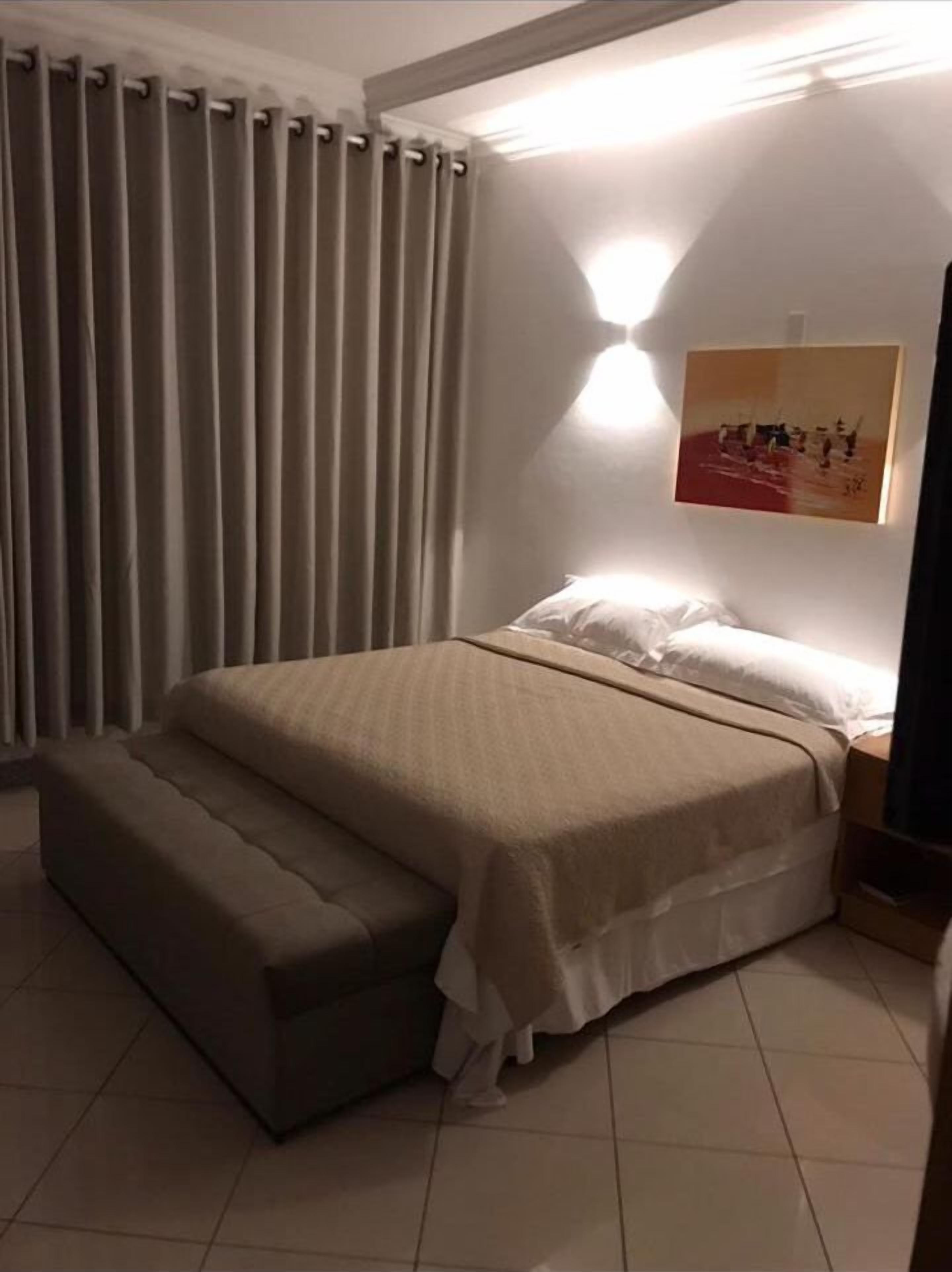 書桌、筆電工作空間、免費無線上網