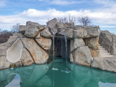 The Bluegrass Grand Estate: Bourbon Trail Luxury
