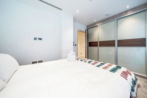 1 soverom, strykejern/-brett, wi-fi og sengetøy