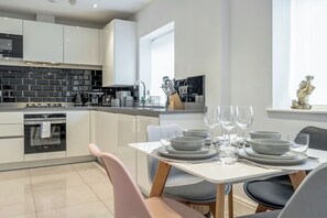 Microwave, oven, dishwasher
