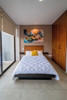 Suite Supérieure | 1 chambre, minibar, rideaux occultants, fer et planche à repasser