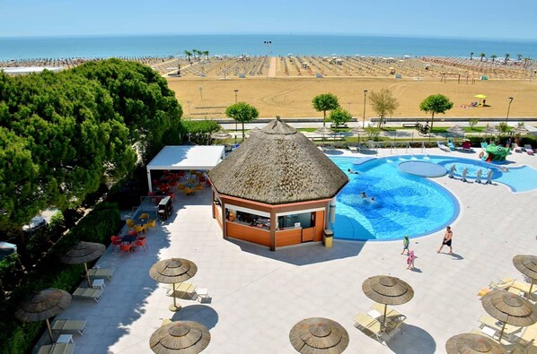 Outdoor pool - Relaxing Flat With Panoramic sea Views in Bibione (San Michele al Tagliamento)