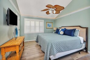 3 soverom, strykejern/-brett, wi-fi og sengetøy