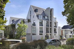 Exterior - Executive City Pad Free Basement Park CBD 3 Mins (Christchurch)