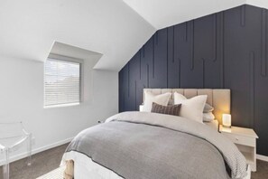 2 Schlafzimmer, Schreibtisch, Bügeleisen/Bügelbrett, WLAN