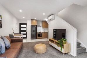 TV - Home Away From Home CBD Location (Christchurch)
