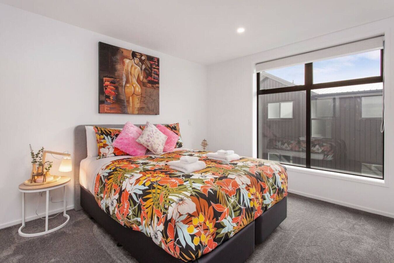 2 bedrooms, desk, iron/ironing board, WiFi