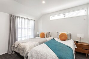 3 chambres, bureau, fer et planche à repasser, Wi-Fi