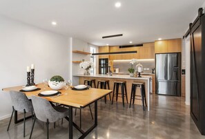 Dining - A luxurious Retreat Sleeps 6 (Christchurch)