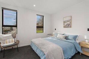 2 bedrooms, desk, iron/ironing board, free WiFi - Spring special CBD, free parking (Christchurch)