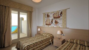Room - Comfortable Sea-front Flat (San Michele al Tagliamento)