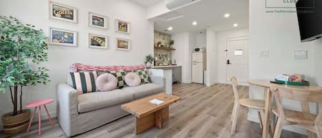 Televisio, työhuone