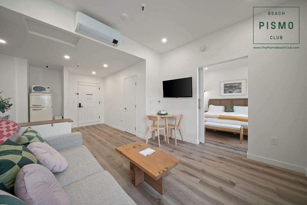 テレビ、書斎 / ワークスペース