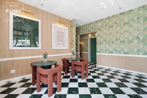 Dining - Deluxe Downtown View Suite at Pismo Beach Club (Pismo Beach)