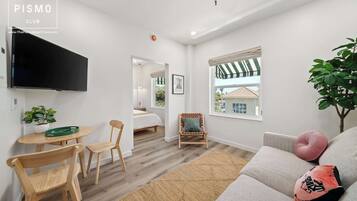 Televisión, oficina