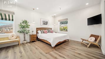 1 bedroom, desk, WiFi, bed sheets