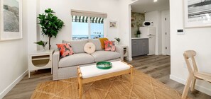 TV, offices - Ocean View Suite at Pismo Beach Club (Pismo Beach)