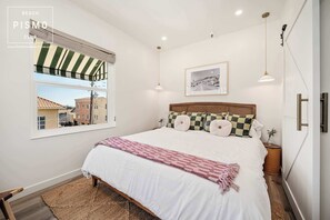 1 bedroom, desk, WiFi, bed sheets - Downtown View Suite at Pismo Beach Club (Pismo Beach)