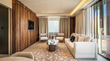 Premium Suite, 1 King Bed, City View | 1 bedroom, premium bedding, minibar, in-room safe