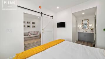 1 soverom, skrivebord, wi-fi og sengetøy