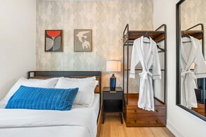 3 chambres, bureau, fer et planche à repasser, Wi-Fi gratuit