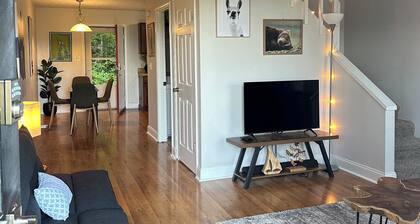 Relaxing 1 bedroom chalet 20 mins to Downtown Knoxville/University of Tennessee