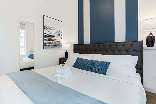 3 bedrooms, desk, iron/ironing board, WiFi