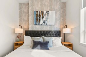 3 sovrum, skrivbord, strykjärn/strykbräda och gratis wi-fi