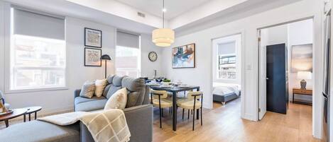 智能電視、 辦公室