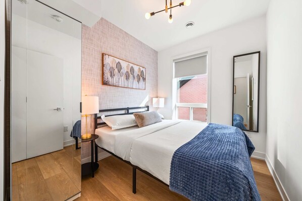 3 bedrooms, desk, iron/ironing board, free WiFi