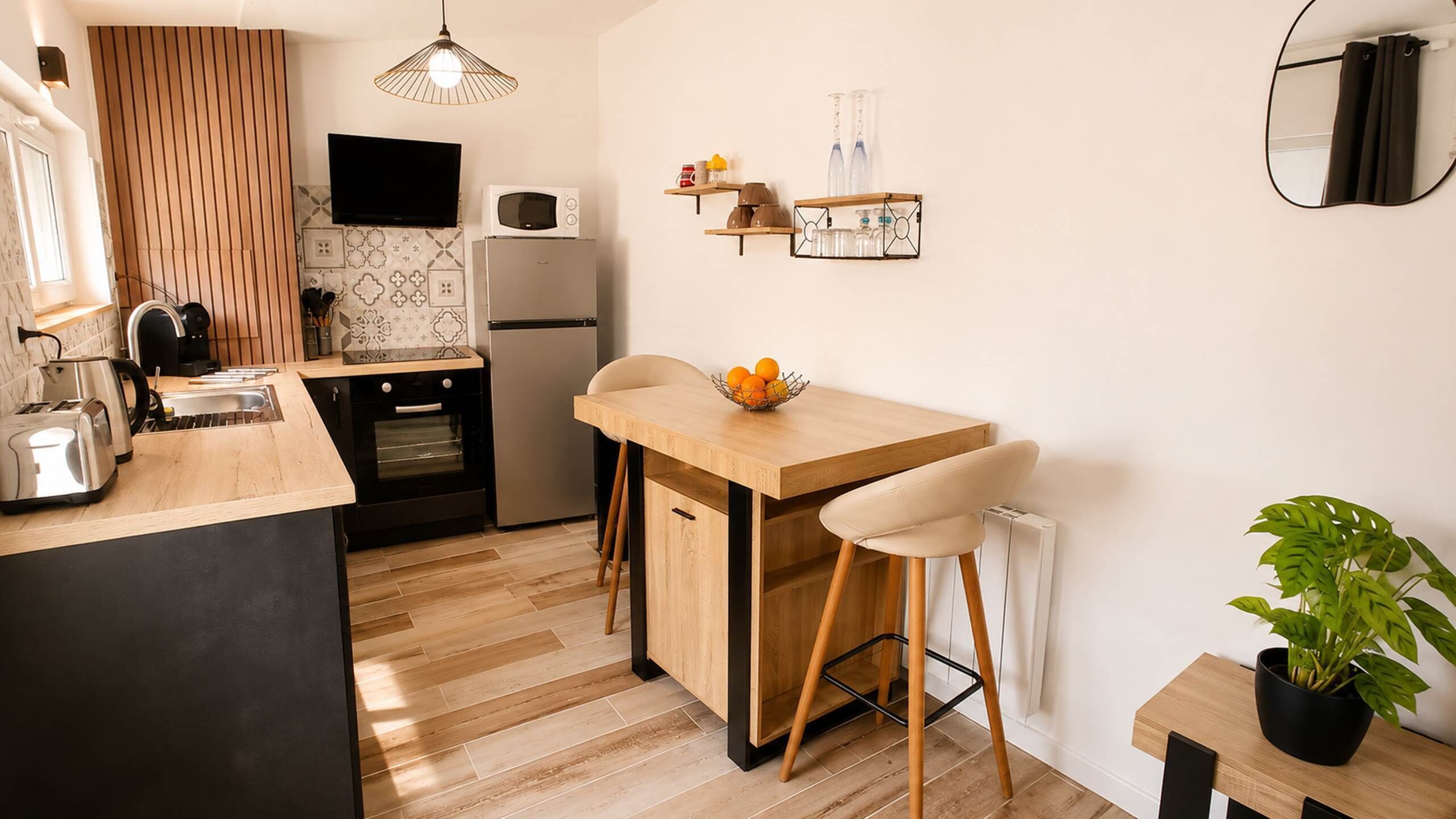 Refrigerador, microondas, horno y parrilla de estufa 