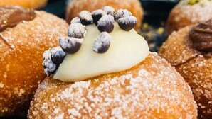 بوفيه فطور مجانًا يوميًا
