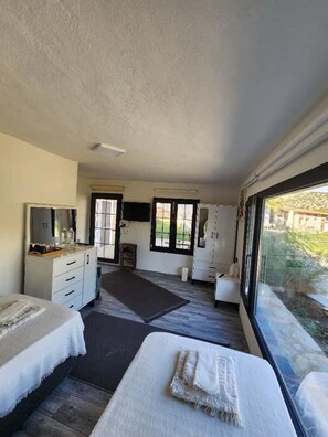 Phòng, quang cảnh vườn | Có lối đi dành cho xe lăn