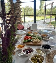 Δωρεάν πρωινό τοπικής κουζίνας καθημερινά 