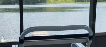 3-bedroom cottage on Cossayuna Lake