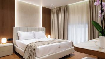 Doppia Deluxe, vista città | Biancheria da letto di alta qualità, copriletto in piuma