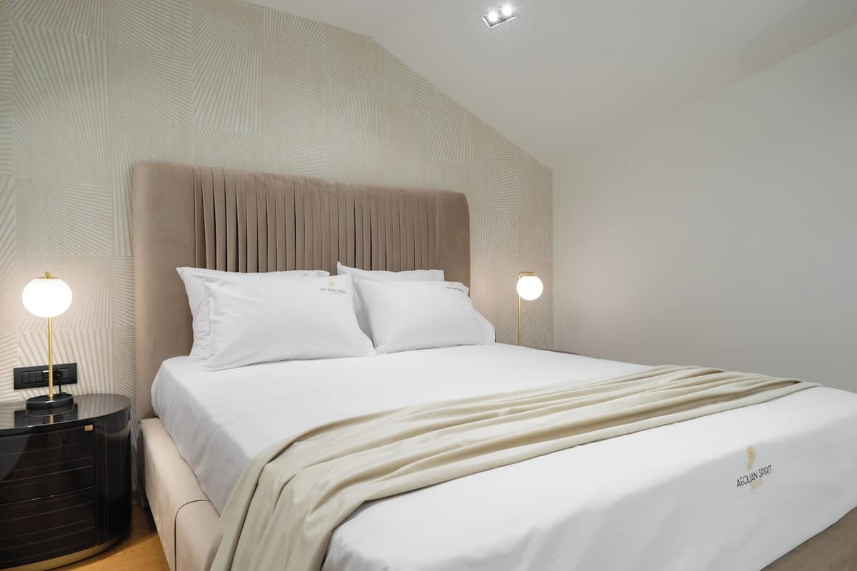 Suite junior, vista a la ciudad | 1 habitación, ropa de cama de alta calidad y edredón