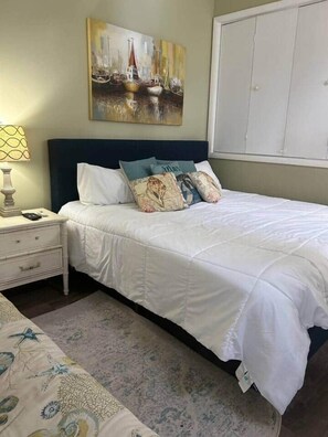 1 bedroom, free WiFi, bed sheets - The Caddy's Retreat Loft (Edisto Island)