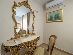Superior Apartment | Premium bedding, in-room safe, iron/ironing board, free WiFi - Hotel Perun (Budva)