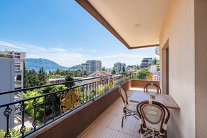 Apartamento, 2 habitaciones | Terraza o patio