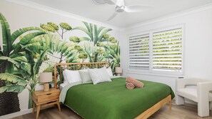 3 chambres, fer et planche à repasser, Wi-Fi, draps fournis