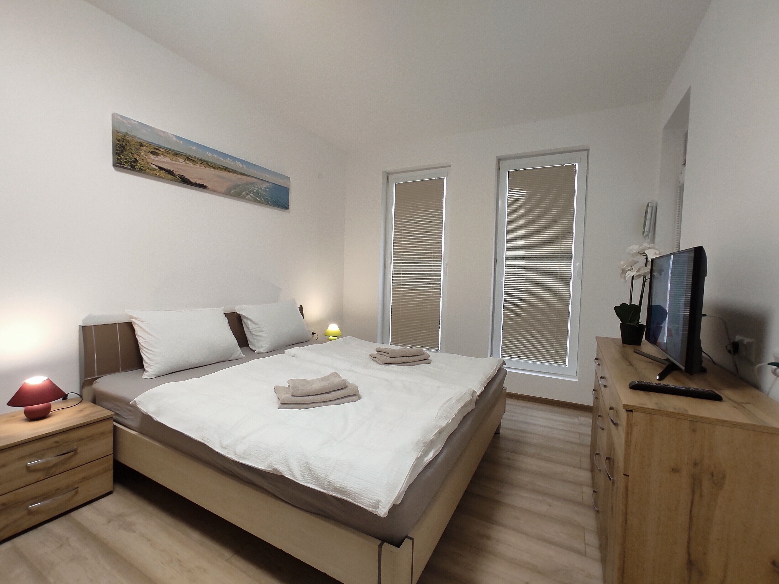 1 bedroom, iron/ironing board, WiFi, bed sheets