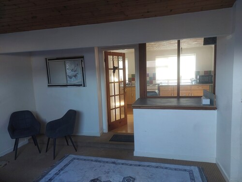 Welsh Mountain Retreat With Studio Flat