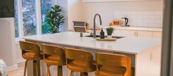 Courtenay Luxe Suite