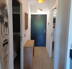 1 bedroom, iron/ironing board, travel cot, WiFi