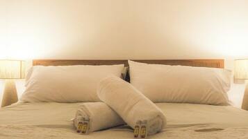 1 bedroom, iron/ironing board, travel crib, WiFi