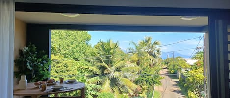 تناول الطعام