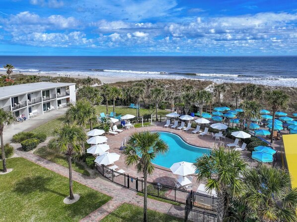 Pool - Unwind in Serene Oceanfront Room Close to Local Attractions & Dining with Pool (Neptune Beach)