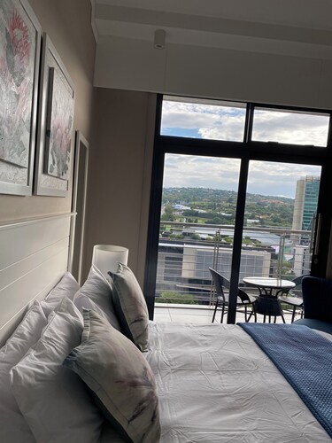 Menlyn Maine Trilogy Apartment