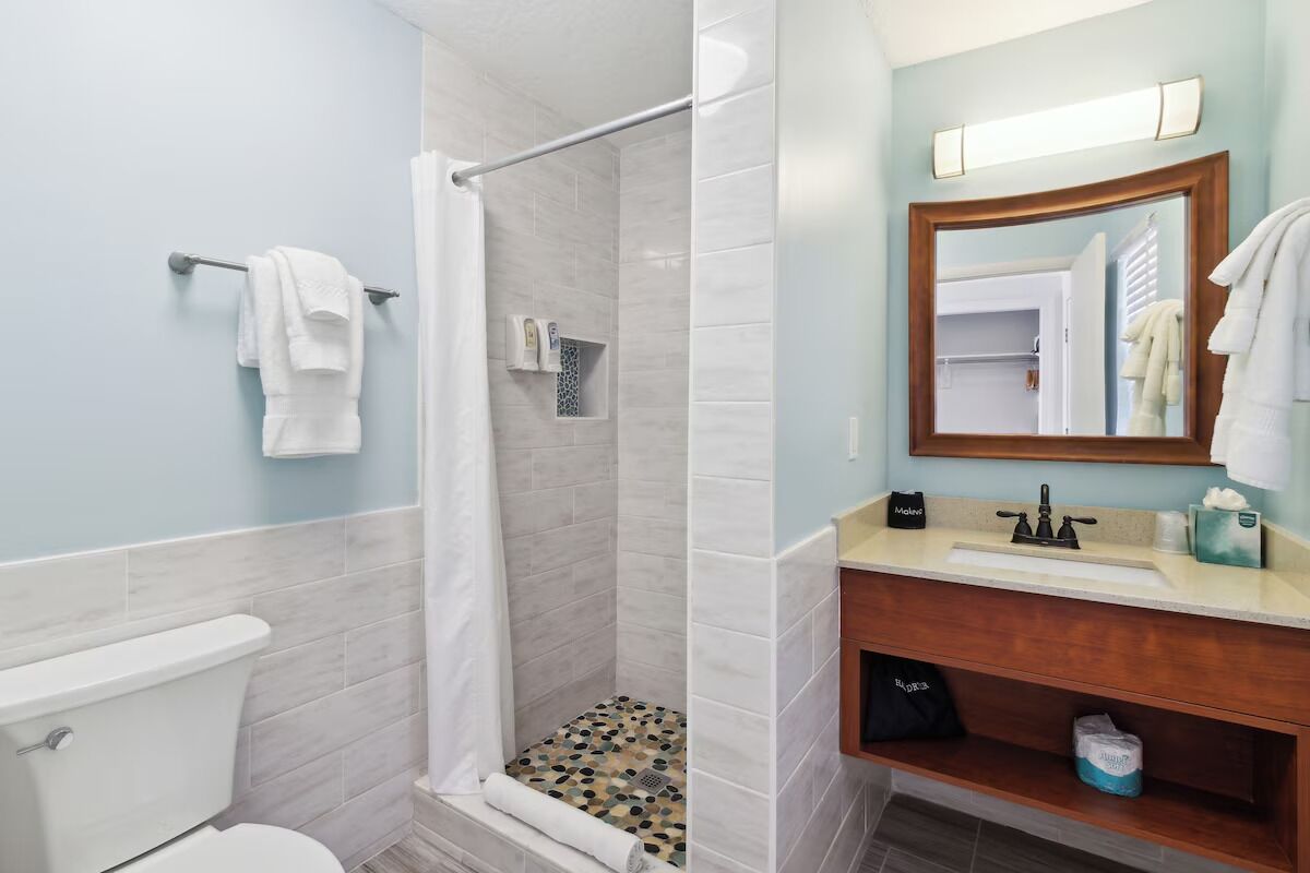Comfortable Pet-friendly Room W/ Stunning Ocean Views & Sunset Views, Near Golf - Neptune Beach, FL
